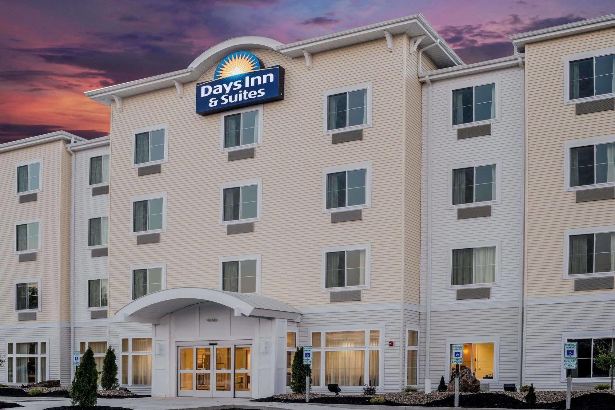 Days Inn By Wyndham Cadiz Exterior foto